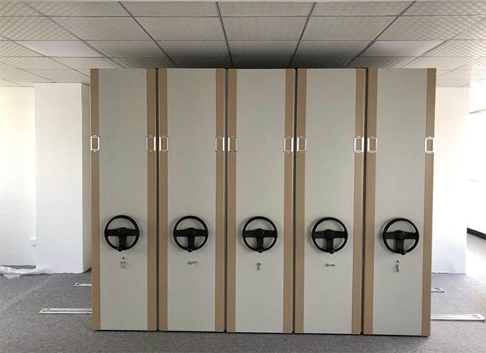 ��ɫ�ܼ���